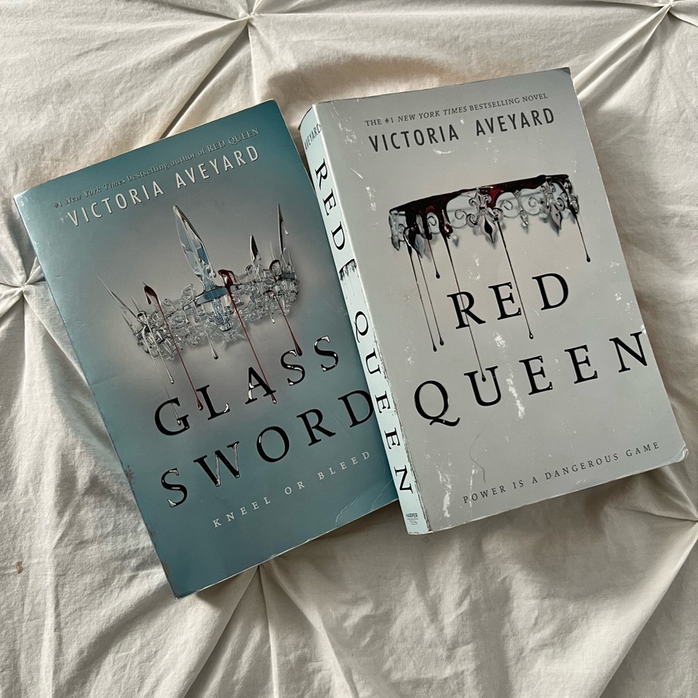 Book Set - Glass Sword & Red Queen